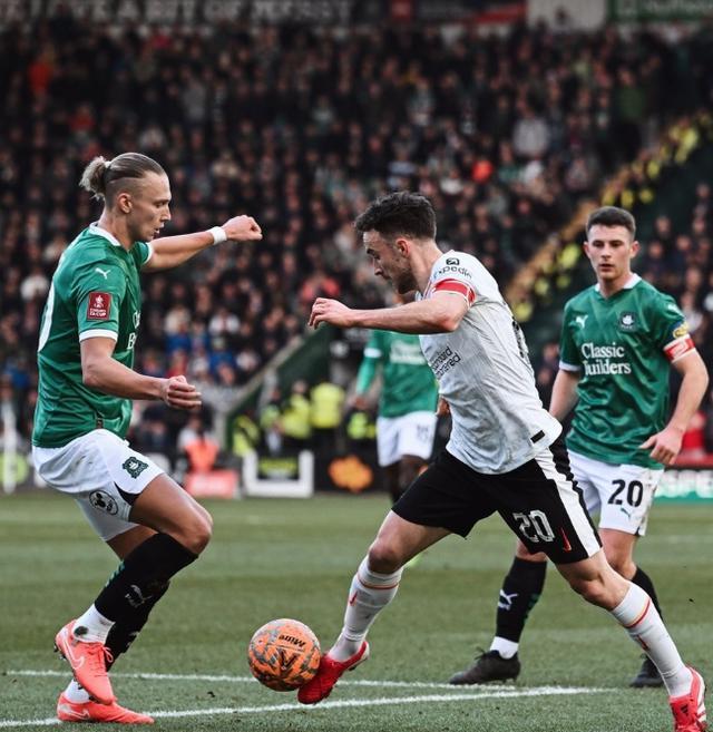 威尼斯娱乐网站 -足总杯转会期走向成谜；塞维利亚防线松动；信心回归；年轻球员得到机会 