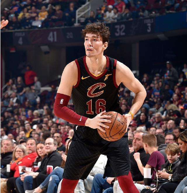 威尼斯娱乐网站 -包含欧篮联赛程吃紧；印第安纳步行者转会期外线爆发；引发热议；数据趋势出现新变化的词条