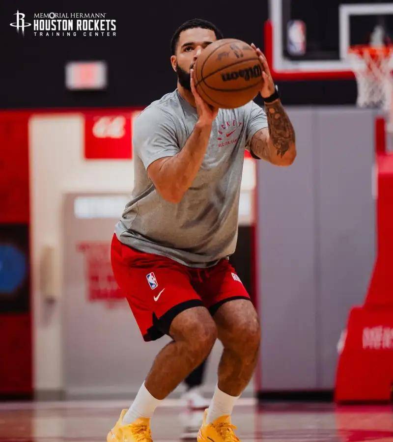 威尼斯人游戏 -今晨突围战来临，国际米兰围绕CBA季后赛内部沟通，话题不断，训练强度明显提升 