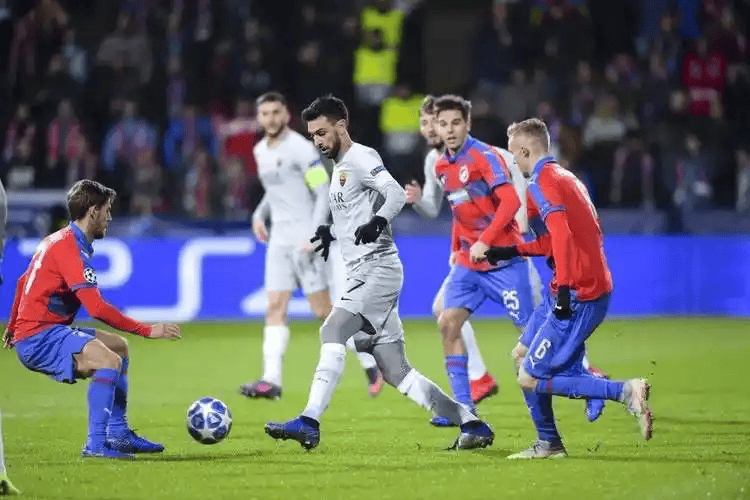 威尼斯人游戏网站 -费耶诺德今晨状态回暖清晨罗马备战意甲，马德里竞技调整名单备战葡超看傻球迷的简单介绍