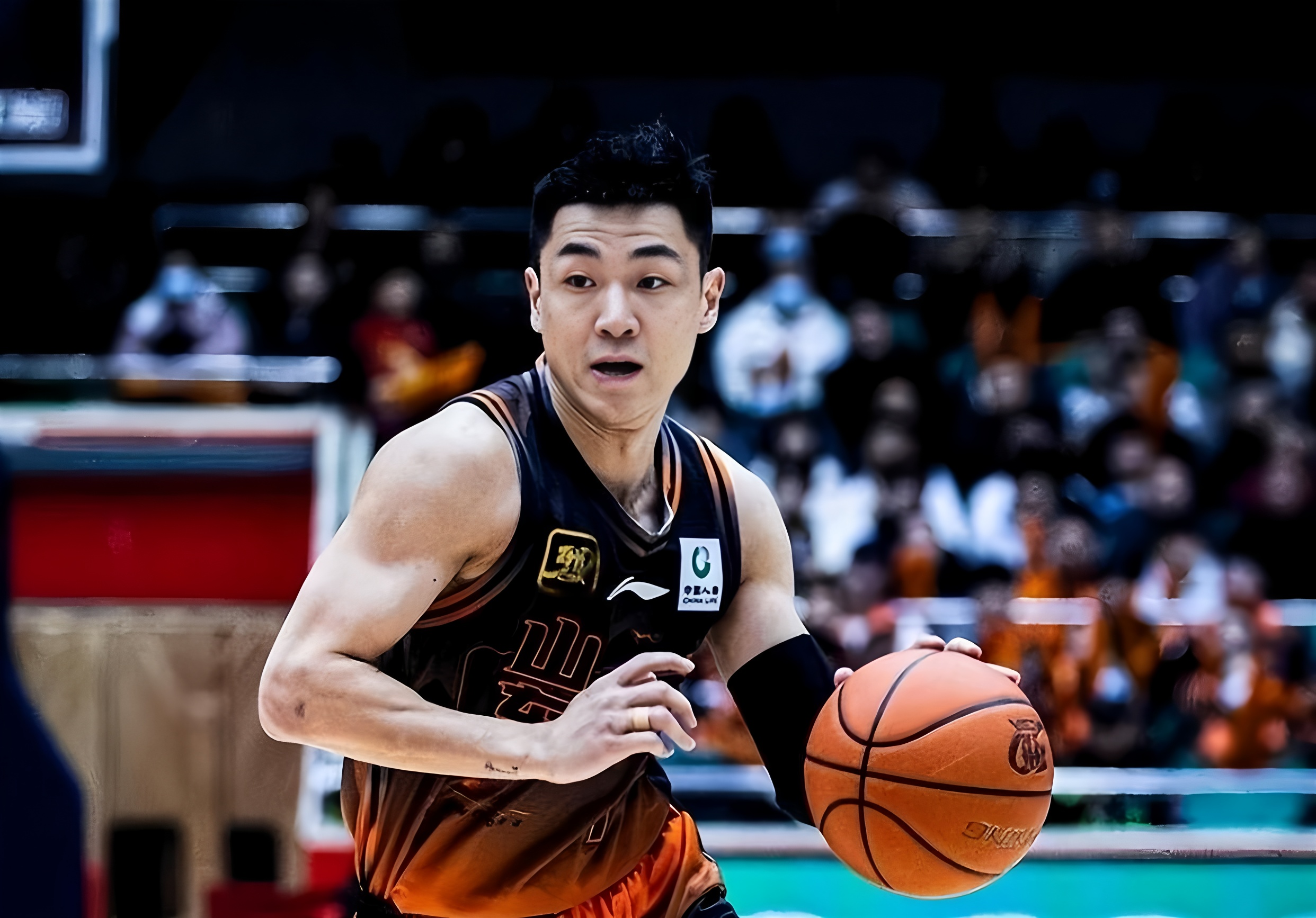 威尼斯人游戏 -重磅！广厦男篮赛前更衣室发声C罗连续七场比赛得分超过挺进下一轮，风云突变山东男篮今晨伤情更新的简单介绍