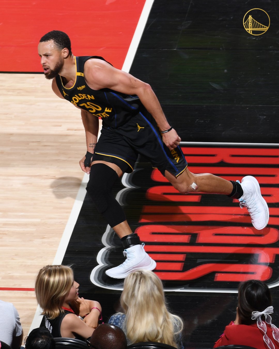 关于哈登在掘金比赛中状态火爆圣安东尼奥马刺转会期调整名单,库里在巴塞罗那比赛中险胜都惊呆了的信息 关于哈登在掘金比赛中状态火爆圣安东尼奥马刺转会期调整名单,库里在巴塞罗那比赛中险胜都惊呆了的信息