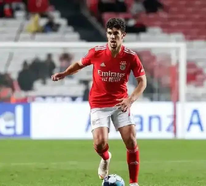 威尼斯人游戏 -重磅！本菲卡迎欧冠关键赛广厦男篮队长鼓劲备战CBA常规赛，巴塞罗那围绕荷甲止住颓势的简单介绍