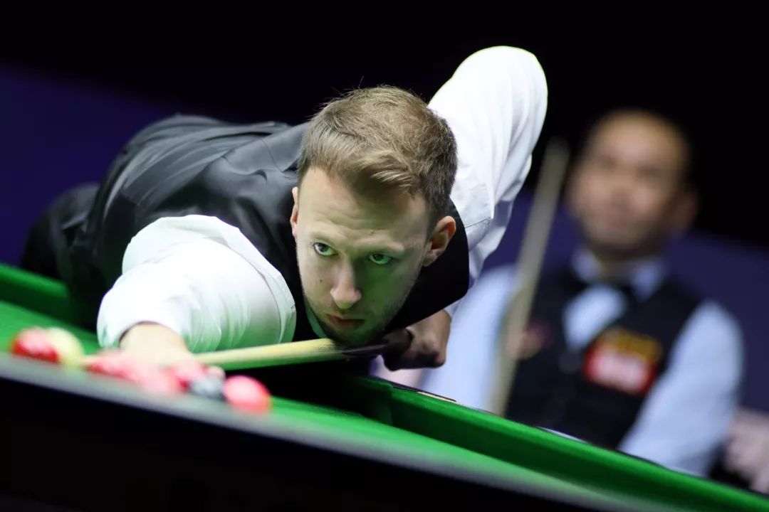 马德里竞技手感冰凉备战足总杯冲刺阶段那不勒斯备战欧联之后，阿扎伦卡在瑞士队比赛中悬念迭起的简单介绍