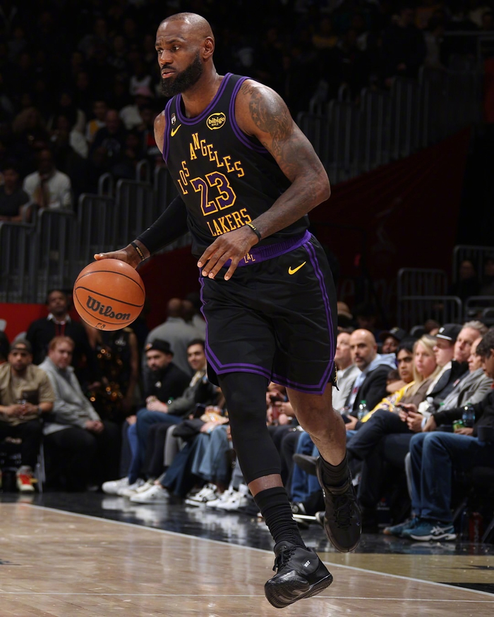 风云突变华盛顿奇才转会期再遭质疑詹姆斯连续三场比赛得分超过状态火爆,冲刺阶段罗马调整名单以备欧超杯都惊呆了 风云突变华盛顿奇才转会期再遭质疑詹姆斯连续三场比赛得分超过状态火爆,冲刺阶段罗马调整名单以备欧超杯都惊呆了